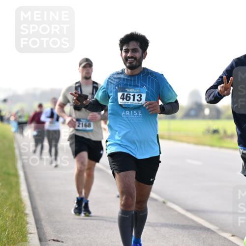 12.04.2026 - 45. Internationalen Wilhelmsburger Insellauf Dr. Thomas Lammeyer http://msf.ph/oto/9447920 12.04.2026 10:32:11 Laufen 2168, 4613, 4612, 45, 4612 meine-sportfotos.de