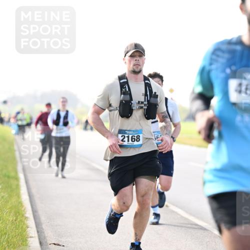 12.04.2026 - 45. Internationalen Wilhelmsburger Insellauf Dr. Thomas Lammeyer http://msf.ph/oto/9447923 12.04.2026 10:32:13 Laufen 2168, 46136 meine-sportfotos.de