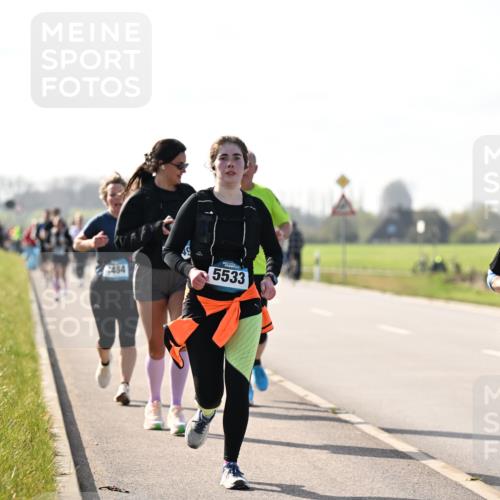 12.04.2026 - 45. Internationalen Wilhelmsburger Insellauf Dr. Thomas Lammeyer http://msf.ph/oto/9447997 12.04.2026 10:32:48 Laufen 484, 5533, 4732 meine-sportfotos.de