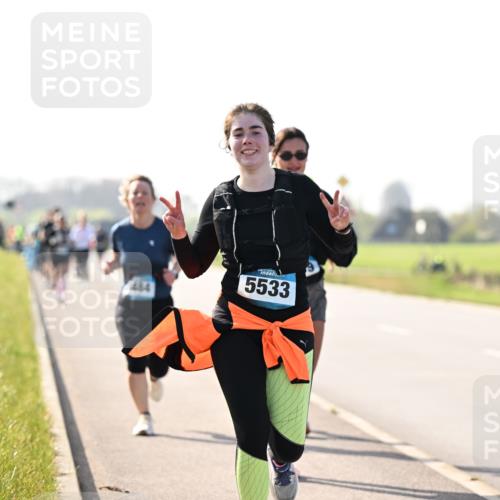12.04.2026 - 45. Internationalen Wilhelmsburger Insellauf Dr. Thomas Lammeyer http://msf.ph/oto/9448005 12.04.2026 10:32:49 Laufen 484, 5533 meine-sportfotos.de