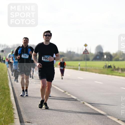 12.04.2026 - 45. Internationalen Wilhelmsburger Insellauf Dr. Thomas Lammeyer http://msf.ph/oto/9448055 12.04.2026 10:33:04 Laufen 2267, 266 meine-sportfotos.de