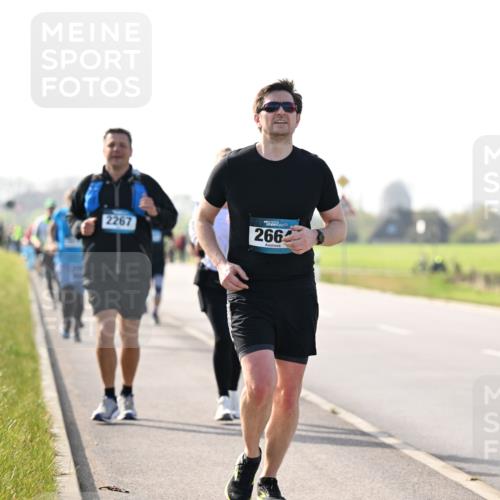 12.04.2026 - 45. Internationalen Wilhelmsburger Insellauf Dr. Thomas Lammeyer http://msf.ph/oto/9448066 12.04.2026 10:33:06 Laufen 2267, 266 meine-sportfotos.de