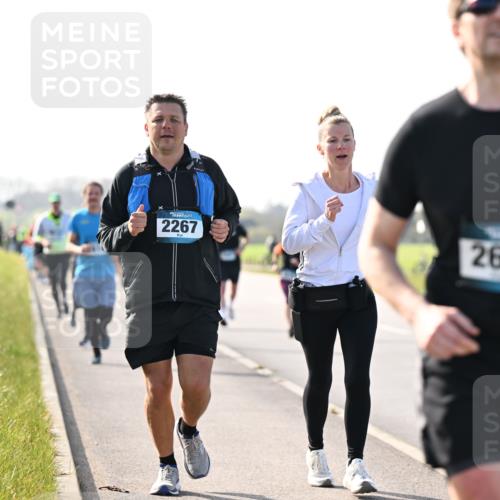 12.04.2026 - 45. Internationalen Wilhelmsburger Insellauf Dr. Thomas Lammeyer http://msf.ph/oto/9448077 12.04.2026 10:33:07 Laufen 2267, 2664 meine-sportfotos.de