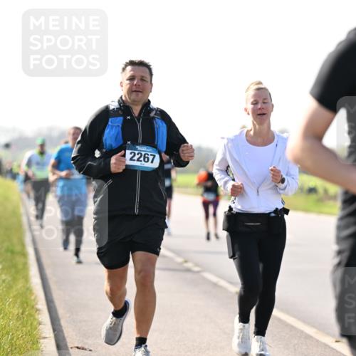 12.04.2026 - 45. Internationalen Wilhelmsburger Insellauf Dr. Thomas Lammeyer http://msf.ph/oto/9448079 12.04.2026 10:33:08 Laufen 2267, 266 meine-sportfotos.de