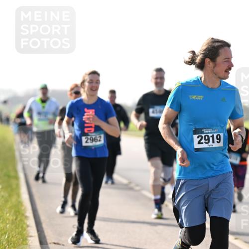 12.04.2026 - 45. Internationalen Wilhelmsburger Insellauf Dr. Thomas Lammeyer http://msf.ph/oto/9448103 12.04.2026 10:33:13 Laufen 2962, 4, 2919 meine-sportfotos.de