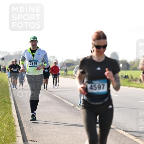 12.04.2026 - 45. Internationalen Wilhelmsburger Insellauf Dr. Thomas Lammeyer http://msf.ph/oto/9448117 12.04.2026 10:33:16 Laufen 2749, 4597, 459 meine-sportfotos.de