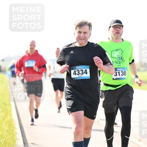 12.04.2026 - 45. Internationalen Wilhelmsburger Insellauf Dr. Thomas Lammeyer http://msf.ph/oto/9448189 12.04.2026 10:33:32 Laufen 4334, 42, 3130, 2767 meine-sportfotos.de