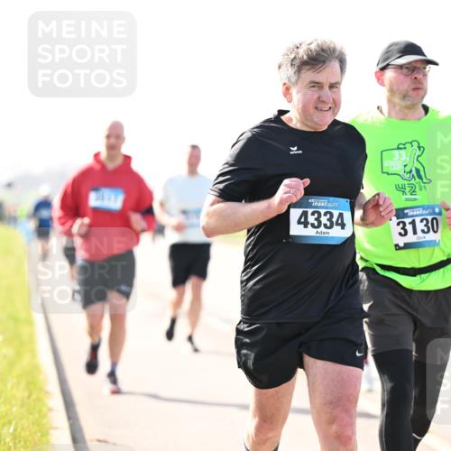 12.04.2026 - 45. Internationalen Wilhelmsburger Insellauf Dr. Thomas Lammeyer http://msf.ph/oto/9448192 12.04.2026 10:33:33 Laufen 45, 4334, 42, 2211, 3130 meine-sportfotos.de