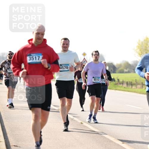 12.04.2026 - 45. Internationalen Wilhelmsburger Insellauf Dr. Thomas Lammeyer http://msf.ph/oto/9448195 12.04.2026 10:33:34 Laufen 314, 3517, 3570, 371, 4513, 424, 3024 meine-sportfotos.de