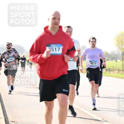 12.04.2026 - 45. Internationalen Wilhelmsburger Insellauf Dr. Thomas Lammeyer http://msf.ph/oto/9448201 12.04.2026 10:33:35 Laufen 3149, 2517, 4513 meine-sportfotos.de