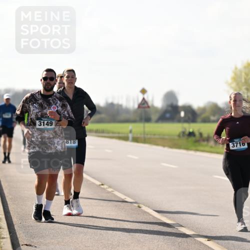 12.04.2026 - 45. Internationalen Wilhelmsburger Insellauf Dr. Thomas Lammeyer http://msf.ph/oto/9448218 12.04.2026 10:33:38 Laufen 3149, 818, 3716 meine-sportfotos.de