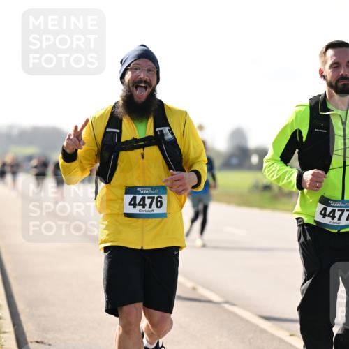 12.04.2026 - 45. Internationalen Wilhelmsburger Insellauf Dr. Thomas Lammeyer http://msf.ph/oto/9448292 12.04.2026 10:33:53 Laufen 4476, 4477 meine-sportfotos.de