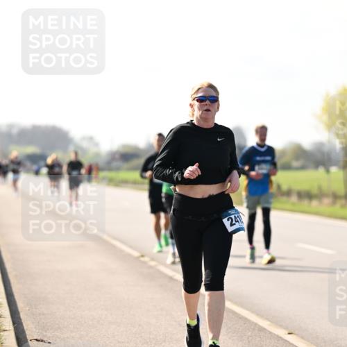 12.04.2026 - 45. Internationalen Wilhelmsburger Insellauf Dr. Thomas Lammeyer http://msf.ph/oto/9448298 12.04.2026 10:33:55 Laufen 241 meine-sportfotos.de