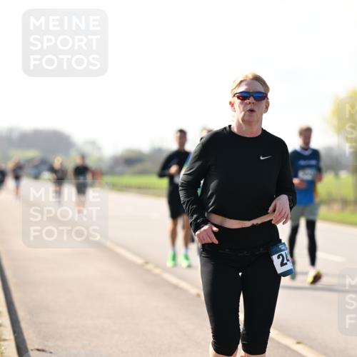12.04.2026 - 45. Internationalen Wilhelmsburger Insellauf Dr. Thomas Lammeyer http://msf.ph/oto/9448303 12.04.2026 10:33:56 Laufen 24 meine-sportfotos.de