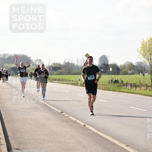 12.04.2026 - 45. Internationalen Wilhelmsburger Insellauf Dr. Thomas Lammeyer http://msf.ph/oto/9448329 12.04.2026 10:34:06 Laufen 4489, 4059, 3700 meine-sportfotos.de