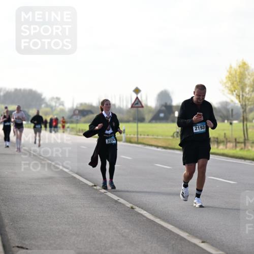 12.04.2026 - 45. Internationalen Wilhelmsburger Insellauf Dr. Thomas Lammeyer http://msf.ph/oto/9448349 12.04.2026 10:34:20 Laufen 2800, 2193 meine-sportfotos.de