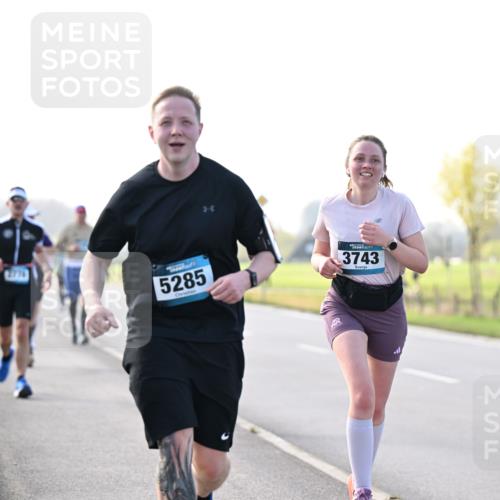 12.04.2026 - 45. Internationalen Wilhelmsburger Insellauf Dr. Thomas Lammeyer http://msf.ph/oto/9448389 12.04.2026 10:34:33 Laufen 5285, 3743 meine-sportfotos.de