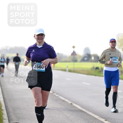 12.04.2026 - 45. Internationalen Wilhelmsburger Insellauf Dr. Thomas Lammeyer http://msf.ph/oto/9448407 12.04.2026 10:34:40 Laufen 2660, 2495 meine-sportfotos.de