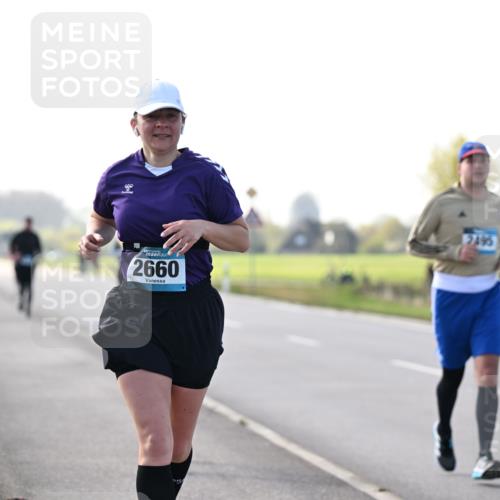 12.04.2026 - 45. Internationalen Wilhelmsburger Insellauf Dr. Thomas Lammeyer http://msf.ph/oto/9448412 12.04.2026 10:34:41 Laufen 2660, 2495 meine-sportfotos.de