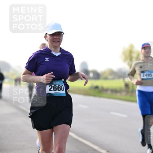 12.04.2026 - 45. Internationalen Wilhelmsburger Insellauf Dr. Thomas Lammeyer http://msf.ph/oto/9448415 12.04.2026 10:34:41 Laufen 45, 2660, 2495 meine-sportfotos.de