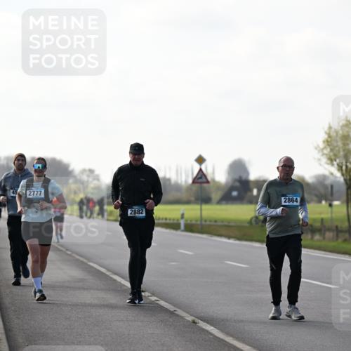 12.04.2026 - 45. Internationalen Wilhelmsburger Insellauf Dr. Thomas Lammeyer http://msf.ph/oto/9448440 12.04.2026 10:34:49 Laufen 45, 2777, 181, 2864, 2882 meine-sportfotos.de