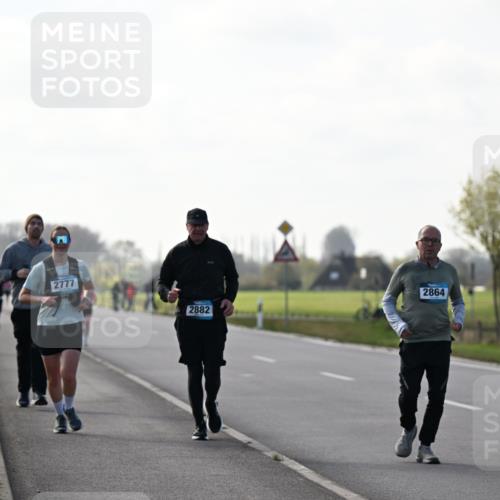 12.04.2026 - 45. Internationalen Wilhelmsburger Insellauf Dr. Thomas Lammeyer http://msf.ph/oto/9448442 12.04.2026 10:34:50 Laufen 2777, 2882, 2864 meine-sportfotos.de