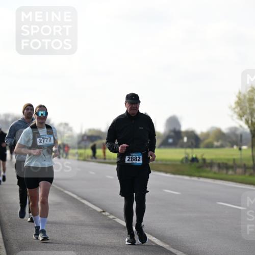 12.04.2026 - 45. Internationalen Wilhelmsburger Insellauf Dr. Thomas Lammeyer http://msf.ph/oto/9448450 12.04.2026 10:34:51 Laufen 2777, 2882, 286 meine-sportfotos.de