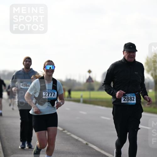 12.04.2026 - 45. Internationalen Wilhelmsburger Insellauf Dr. Thomas Lammeyer http://msf.ph/oto/9448460 12.04.2026 10:34:53 Laufen 4564, 2777, 45, 2882 meine-sportfotos.de