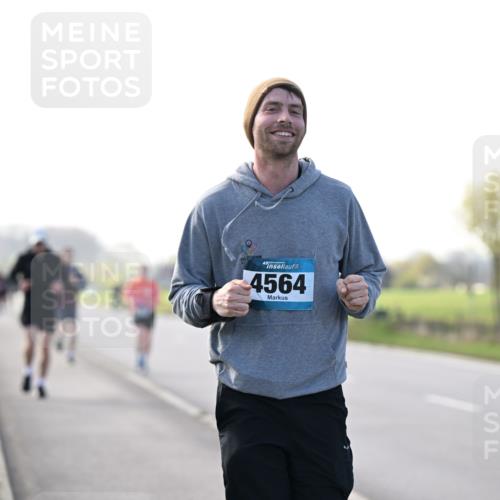 12.04.2026 - 45. Internationalen Wilhelmsburger Insellauf Dr. Thomas Lammeyer http://msf.ph/oto/9448474 12.04.2026 10:34:56 Laufen 4564 meine-sportfotos.de