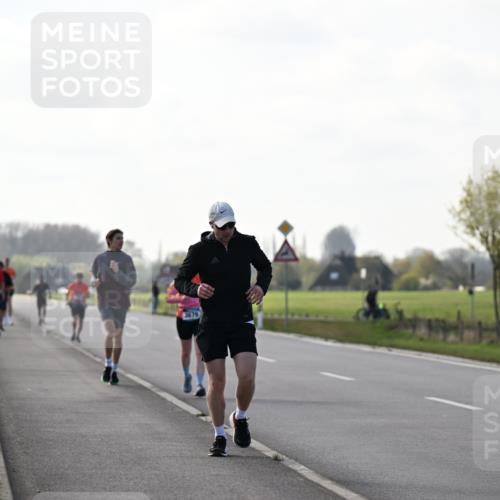 12.04.2026 - 45. Internationalen Wilhelmsburger Insellauf Dr. Thomas Lammeyer http://msf.ph/oto/9448492 12.04.2026 10:34:59 Laufen 3679 meine-sportfotos.de
