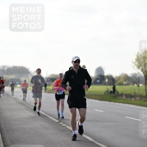 12.04.2026 - 45. Internationalen Wilhelmsburger Insellauf Dr. Thomas Lammeyer http://msf.ph/oto/9448497 12.04.2026 10:35:00 Laufen  meine-sportfotos.de