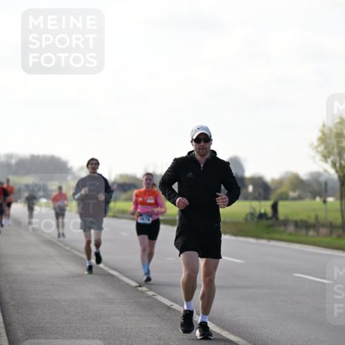 12.04.2026 - 45. Internationalen Wilhelmsburger Insellauf Dr. Thomas Lammeyer http://msf.ph/oto/9448500 12.04.2026 10:35:00 Laufen  meine-sportfotos.de