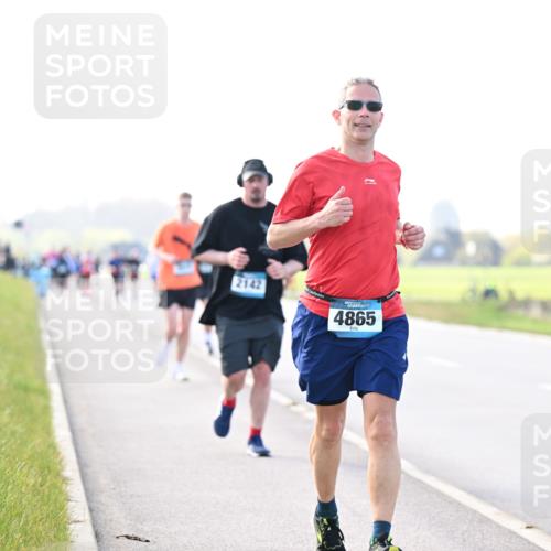 12.04.2026 - 45. Internationalen Wilhelmsburger Insellauf Dr. Thomas Lammeyer http://msf.ph/oto/9448552 12.04.2026 10:35:17 Laufen 2142, 4865 meine-sportfotos.de