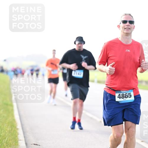 12.04.2026 - 45. Internationalen Wilhelmsburger Insellauf Dr. Thomas Lammeyer http://msf.ph/oto/9448558 12.04.2026 10:35:18 Laufen 2142, 4865 meine-sportfotos.de