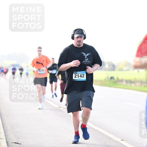 12.04.2026 - 45. Internationalen Wilhelmsburger Insellauf Dr. Thomas Lammeyer http://msf.ph/oto/9448560 12.04.2026 10:35:19 Laufen 2142, 486 meine-sportfotos.de