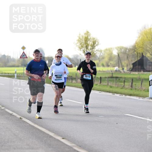 12.04.2026 - 45. Internationalen Wilhelmsburger Insellauf Dr. Thomas Lammeyer http://msf.ph/oto/9448611 12.04.2026 10:35:41 Laufen 33, 3660, 3910 meine-sportfotos.de