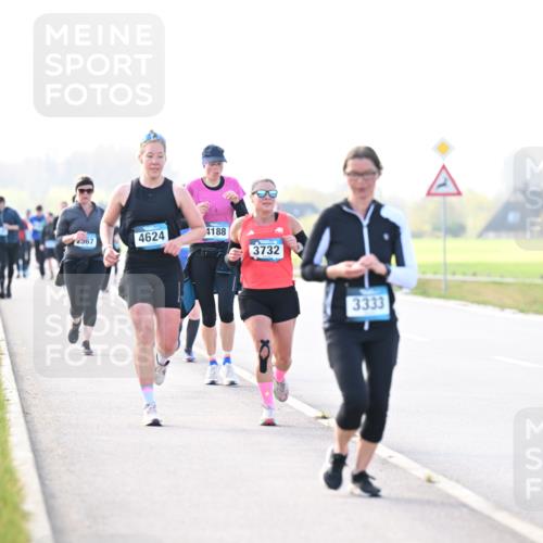 12.04.2026 - 45. Internationalen Wilhelmsburger Insellauf Dr. Thomas Lammeyer http://msf.ph/oto/9448629 12.04.2026 10:35:47 Laufen 2367, 4624, 4188, 3732, 3333 meine-sportfotos.de