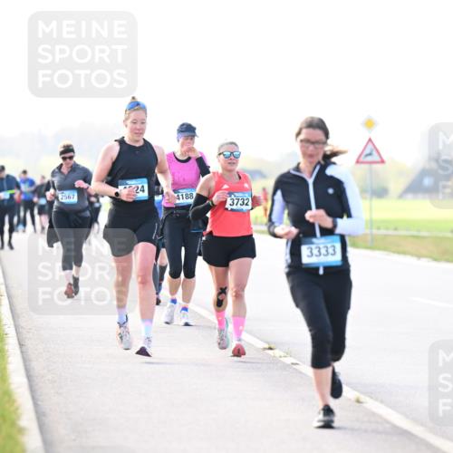 12.04.2026 - 45. Internationalen Wilhelmsburger Insellauf Dr. Thomas Lammeyer http://msf.ph/oto/9448631 12.04.2026 10:35:47 Laufen 24, 2567, 4188, 3732, 3333 meine-sportfotos.de