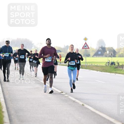 12.04.2026 - 45. Internationalen Wilhelmsburger Insellauf Dr. Thomas Lammeyer http://msf.ph/oto/9448675 12.04.2026 10:35:59 Laufen 3169, 2699, 3460, 5756, 5842 meine-sportfotos.de