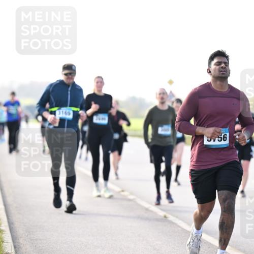 12.04.2026 - 45. Internationalen Wilhelmsburger Insellauf Dr. Thomas Lammeyer http://msf.ph/oto/9448708 12.04.2026 10:36:05 Laufen 3169, 5756 meine-sportfotos.de