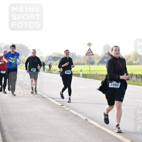 12.04.2026 - 45. Internationalen Wilhelmsburger Insellauf Dr. Thomas Lammeyer http://msf.ph/oto/9448733 12.04.2026 10:36:10 Laufen 4971, 3748, 4956, 5806, 3460 meine-sportfotos.de