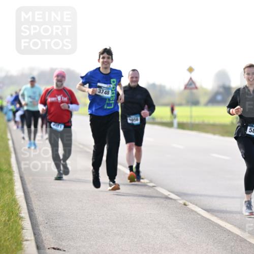 12.04.2026 - 45. Internationalen Wilhelmsburger Insellauf Dr. Thomas Lammeyer http://msf.ph/oto/9448755 12.04.2026 10:36:14 Laufen 3748, 5806 meine-sportfotos.de