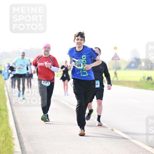 12.04.2026 - 45. Internationalen Wilhelmsburger Insellauf Dr. Thomas Lammeyer http://msf.ph/oto/9448762 12.04.2026 10:36:15 Laufen 4911, 3748, 3748, 56, 58 meine-sportfotos.de