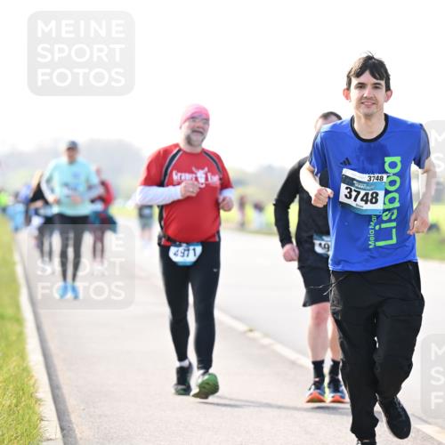 12.04.2026 - 45. Internationalen Wilhelmsburger Insellauf Dr. Thomas Lammeyer http://msf.ph/oto/9448775 12.04.2026 10:36:17 Laufen 40, 4911, 3748, 3748 meine-sportfotos.de