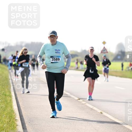 12.04.2026 - 45. Internationalen Wilhelmsburger Insellauf Dr. Thomas Lammeyer http://msf.ph/oto/9448802 12.04.2026 10:36:23 Laufen 800, 3589 meine-sportfotos.de
