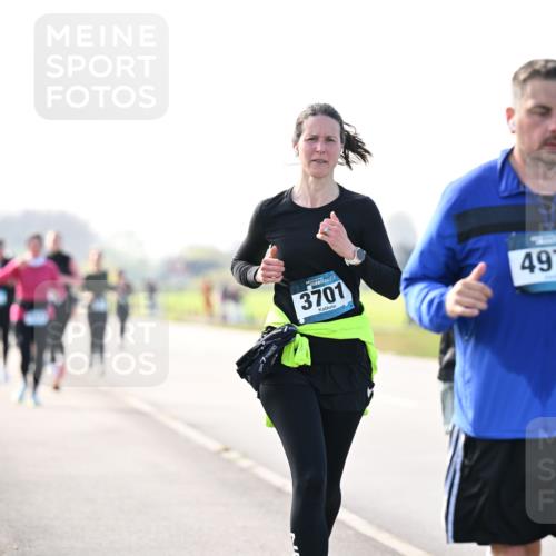 12.04.2026 - 45. Internationalen Wilhelmsburger Insellauf Dr. Thomas Lammeyer http://msf.ph/oto/9448863 12.04.2026 10:36:35 Laufen 3701, 4977, 3 meine-sportfotos.de