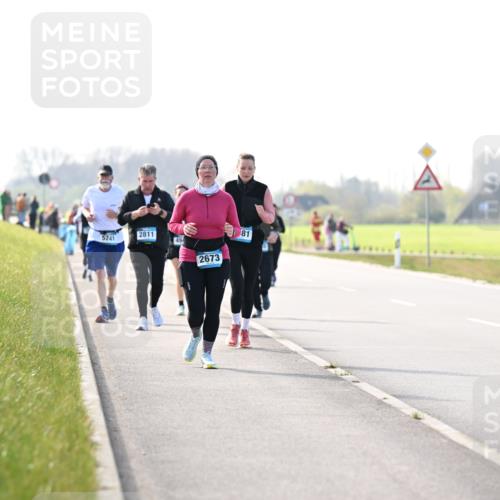12.04.2026 - 45. Internationalen Wilhelmsburger Insellauf Dr. Thomas Lammeyer http://msf.ph/oto/9448883 12.04.2026 10:36:39 Laufen 2811, 5741, 2673, 81 meine-sportfotos.de