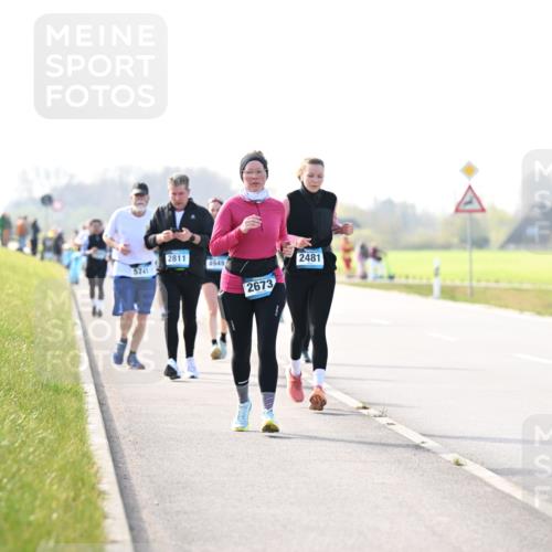 12.04.2026 - 45. Internationalen Wilhelmsburger Insellauf Dr. Thomas Lammeyer http://msf.ph/oto/9448888 12.04.2026 10:36:40 Laufen 2811, 4949, 5741, 2673, 2481 meine-sportfotos.de