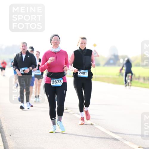 12.04.2026 - 45. Internationalen Wilhelmsburger Insellauf Dr. Thomas Lammeyer http://msf.ph/oto/9448903 12.04.2026 10:36:42 Laufen 2673, 2481 meine-sportfotos.de