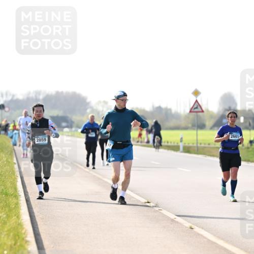 12.04.2026 - 45. Internationalen Wilhelmsburger Insellauf Dr. Thomas Lammeyer http://msf.ph/oto/9448928 12.04.2026 10:36:50 Laufen 2859, 2601 meine-sportfotos.de